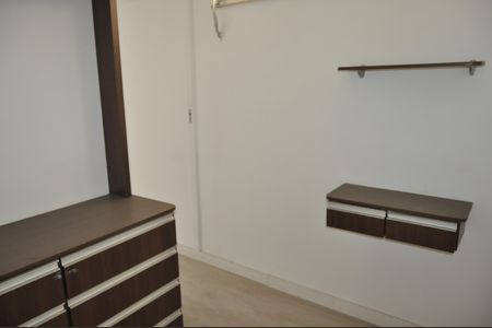 Apartamento à venda com 75m², 2 quartos e sem vagaSuíte