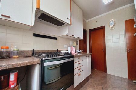 Apartamento à venda com 256m², 4 quartos e 3 vagasCozinha