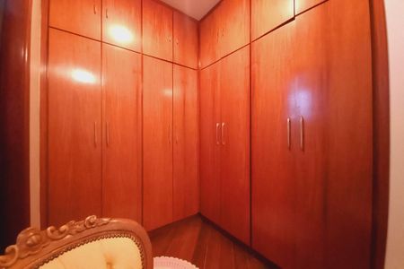 Apartamento à venda com 256m², 4 quartos e 3 vagasCloset da suíte