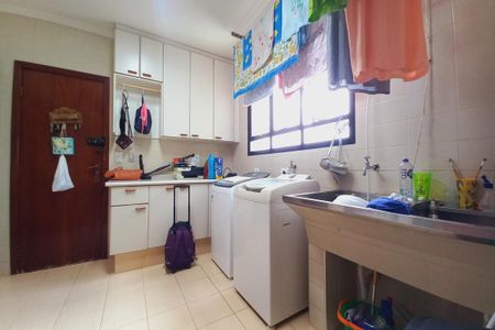Apartamento à venda com 256m², 4 quartos e 3 vagasÁrea de Serviço