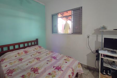 Casa à venda com 144m², 3 quartos e 3 vagas Casa à venda com 144m², 3 quartos e 3 vagasEdícula - Quarto