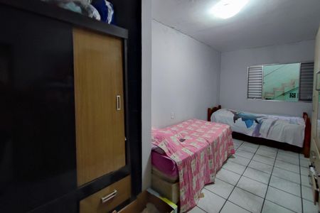Casa à venda com 144m², 3 quartos e 3 vagas Casa à venda com 144m², 3 quartos e 3 vagasQuarto