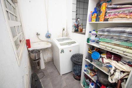 Casa de condomínio à venda com 240m², 3 quartos e 3 vagasÁrea de Serviço