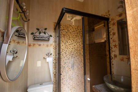 Casa de condomínio à venda com 240m², 3 quartos e 3 vagasBanheiro social 1