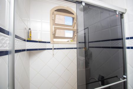 Casa de condomínio à venda com 240m², 3 quartos e 3 vagasBanheiro Suíte 1