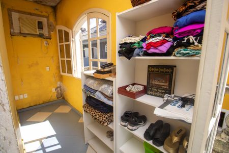 Casa de condomínio à venda com 240m², 3 quartos e 3 vagasSuíte 2