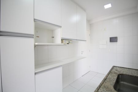 Apartamento para alugar com 86m², 2 quartos e 2 vagasCozinha