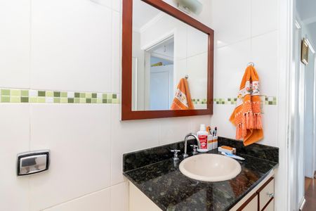 Apartamento à venda com 106m², 3 quartos e 1 vaga Apartamento à venda com 106m², 3 quartos e 1 vagaBanheiro Social