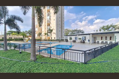 Apartamento à venda com 53m², 2 quartos e 1 vaga Apartamento à venda com 53m², 2 quartos e 1 vagaÁrea comum - Piscina