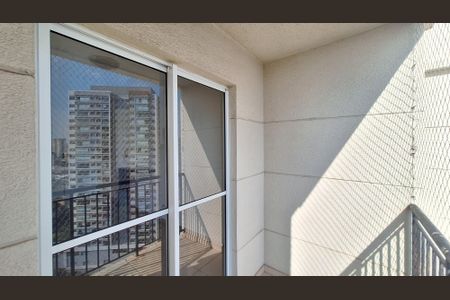 Apartamento à venda com 53m², 2 quartos e 1 vaga Apartamento à venda com 53m², 2 quartos e 1 vagaVaranda