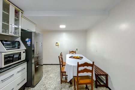 Casa à venda com 200m², 3 quartos e 3 vagasCozinha