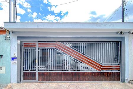 Casa à venda com 200m², 3 quartos e 3 vagasFachada - Plaquinha