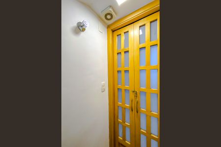 Casa à venda com 200m², 3 quartos e 3 vagasLavabo