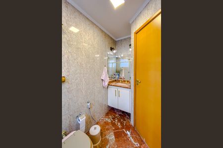 Casa à venda com 200m², 3 quartos e 3 vagasBanheiro da Suíte