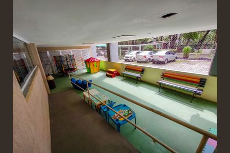 Apartamento à venda com 70m², 2 quartos e 1 vaga Apartamento à venda com 70m², 2 quartos e 1 vagaÁrea comum - Playground