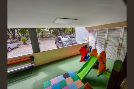 Apartamento à venda com 70m², 2 quartos e 1 vaga Apartamento à venda com 70m², 2 quartos e 1 vagaÁrea comum - Playground
