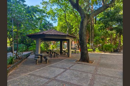 Apartamento à venda com 70m², 2 quartos e 1 vaga Apartamento à venda com 70m², 2 quartos e 1 vagaÁrea comum - Playground