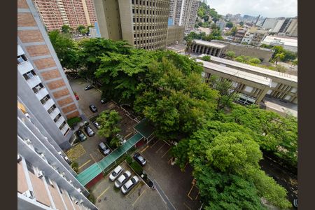 Apartamento à venda com 70m², 2 quartos e 1 vaga Apartamento à venda com 70m², 2 quartos e 1 vagaVista