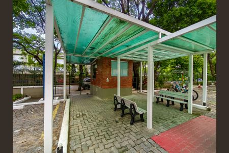 Apartamento à venda com 70m², 2 quartos e 1 vaga Apartamento à venda com 70m², 2 quartos e 1 vagaFachada e portaria