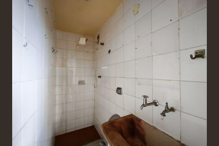 Apartamento à venda com 70m², 2 quartos e 1 vaga Apartamento à venda com 70m², 2 quartos e 1 vagaBanheiro de serviço