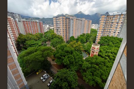 Apartamento à venda com 70m², 2 quartos e 1 vaga Apartamento à venda com 70m², 2 quartos e 1 vagaVista