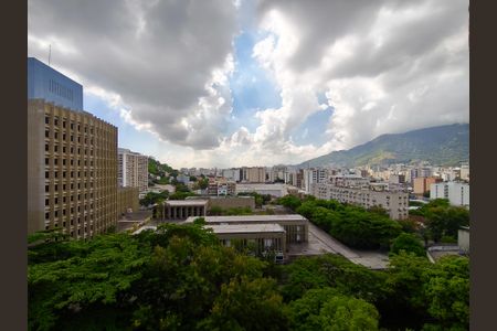 Apartamento à venda com 70m², 2 quartos e 1 vaga Apartamento à venda com 70m², 2 quartos e 1 vagaVista do Quarto 2