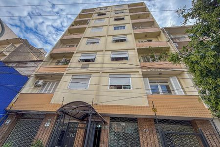 Apartamento à venda com 28m², 1 quarto e sem vaga Apartamento à venda com 28m², 1 quarto e sem vagaFachada