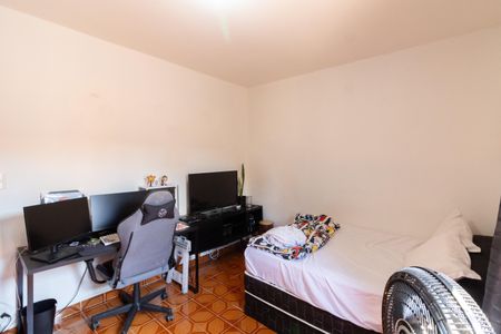 Casa à venda com 168m², 3 quartos e 2 vagas Casa à venda com 168m², 3 quartos e 2 vagasQuarto 1