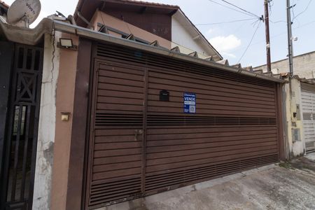 Casa à venda com 168m², 3 quartos e 2 vagas Casa à venda com 168m², 3 quartos e 2 vagasFachada/ Placa