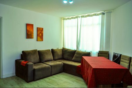 Apartamento à venda com 93m², 3 quartos e sem vaga Apartamento à venda com 93m², 3 quartos e sem vagaSala