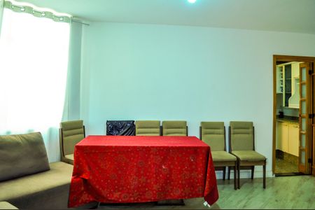 Apartamento à venda com 93m², 3 quartos e sem vaga Apartamento à venda com 93m², 3 quartos e sem vagaSala