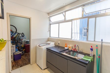 Apartamento à venda com 120m², 3 quartos e 2 vagas Apartamento à venda com 120m², 3 quartos e 2 vagasÁrea de Serviço