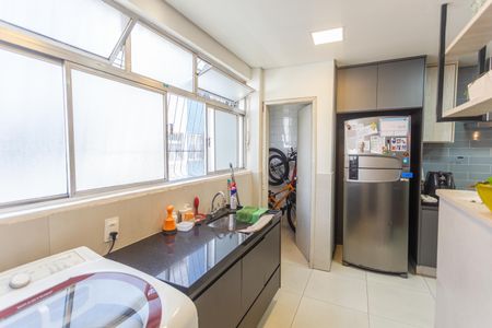 Apartamento à venda com 120m², 3 quartos e 2 vagas Apartamento à venda com 120m², 3 quartos e 2 vagasÁrea de Serviço