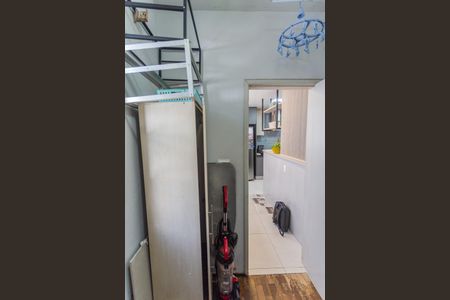 Apartamento à venda com 120m², 3 quartos e 2 vagas Apartamento à venda com 120m², 3 quartos e 2 vagasQuarto de Serviço