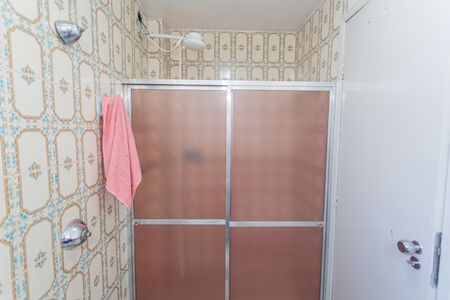 Apartamento à venda com 120m², 3 quartos e 2 vagas Apartamento à venda com 120m², 3 quartos e 2 vagasBanheiro da Suíte