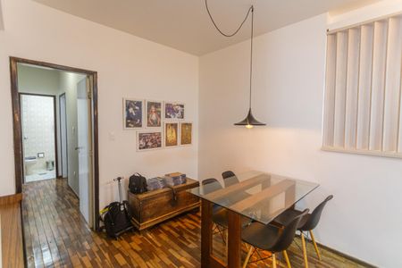 Apartamento à venda com 120m², 3 quartos e 2 vagas Apartamento à venda com 120m², 3 quartos e 2 vagasCopa