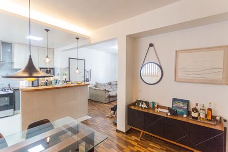 Apartamento à venda com 120m², 3 quartos e 2 vagas Apartamento à venda com 120m², 3 quartos e 2 vagasCopa