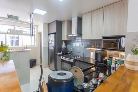 Apartamento à venda com 120m², 3 quartos e 2 vagas Apartamento à venda com 120m², 3 quartos e 2 vagasCozinha