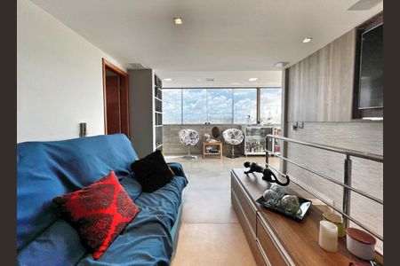 Apartamento à venda com 230m², 4 quartos e 3 vagas Apartamento à venda com 230m², 4 quartos e 3 vagasSala de Estar
