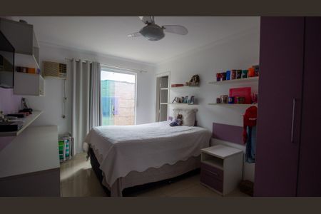 Casa de condomínio à venda com 150m², 3 quartos e 1 vagaSuíte 1