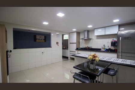 Casa de condomínio à venda com 150m², 3 quartos e 1 vagaCozinha