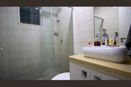 Casa de condomínio à venda com 150m², 3 quartos e 1 vagaBanheiro Social