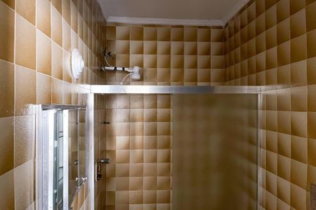 Casa à venda com 220m², 4 quartos e 5 vagas Casa à venda com 220m², 4 quartos e 5 vagasBanheiro - Suíte