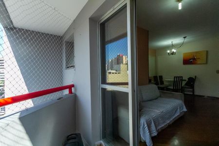 Apartamento à venda com 54m², 2 quartos e 1 vaga Apartamento à venda com 54m², 2 quartos e 1 vagaVaranda