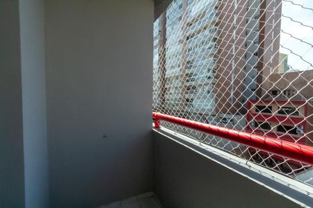 Apartamento à venda com 54m², 2 quartos e 1 vaga Apartamento à venda com 54m², 2 quartos e 1 vagaVaranda