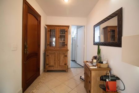 Apartamento à venda com 114m², 3 quartos e 1 vaga Apartamento à venda com 114m², 3 quartos e 1 vagaSala