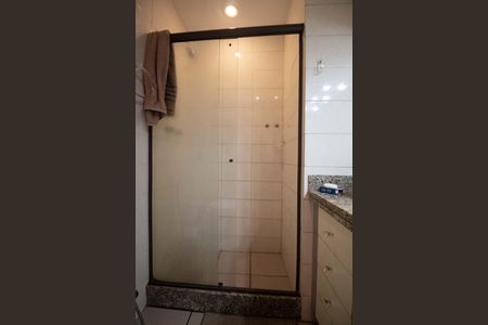 Apartamento à venda com 114m², 3 quartos e 1 vaga Apartamento à venda com 114m², 3 quartos e 1 vagaBanheiro social