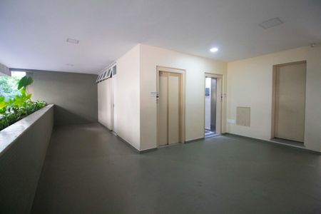 Apartamento à venda com 114m², 3 quartos e 1 vaga Apartamento à venda com 114m², 3 quartos e 1 vagaÁrea comum
