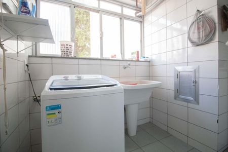 Apartamento à venda com 114m², 3 quartos e 1 vaga Apartamento à venda com 114m², 3 quartos e 1 vagaÁrea de serviço