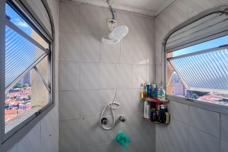 Apartamento à venda com 94m², 2 quartos e 1 vaga Apartamento à venda com 94m², 2 quartos e 1 vagaBanheiro